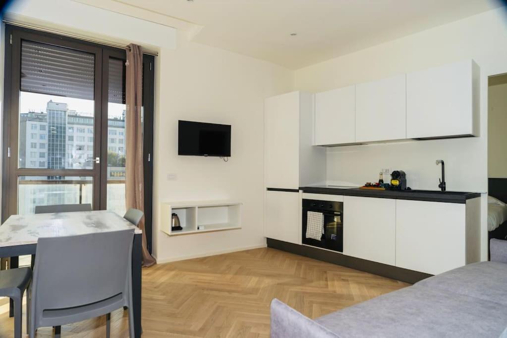 Sky View -Porta Nuova- Appartamento 7 Con Terrazzo ميلان المظهر الخارجي الصورة